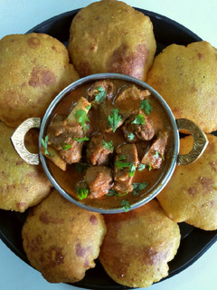 A picture of Mutton Rassa (Maharashtrian Goat Meat Curry).