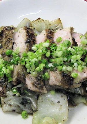 A picture of Korean-Style Chicken & Cabbage.