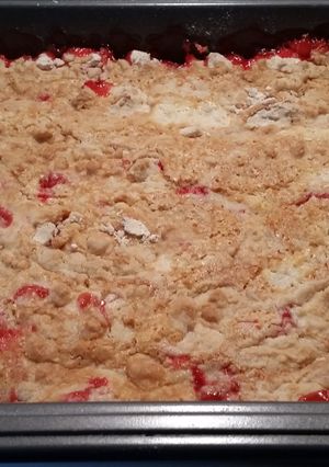 A picture of Rhubarb Dump Cake.