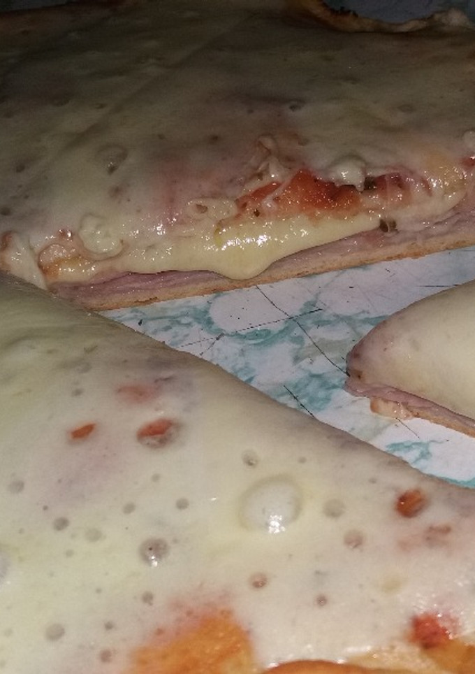 Una foto de Pizza con levadura instantánea
