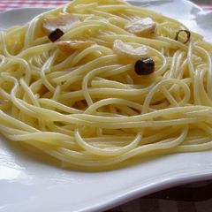Aglio, Olio, e Peperoncino A picture of Aglio, Olio, e Peperoncino.