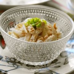 A picture of Sweet Onion & Steamed Chicken with Umeboshi and Mayonnaise.