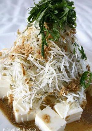 A picture of Tofu and Daikon Radish Salad with Chirimen Jako and Sesame Seeds.