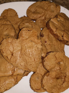 A picture of Chocolate chip and walnut cookie.