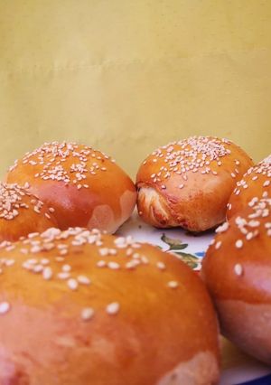Una foto de Bollos rellenos de queso crema y jamón