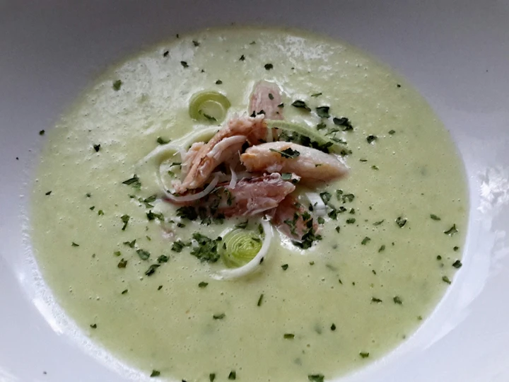 Easy Way Make Recipe Sig&amp;#39;s Leek and Crab (or Croutons) Soup that is So Delicious, Can Spoil the Tongue}