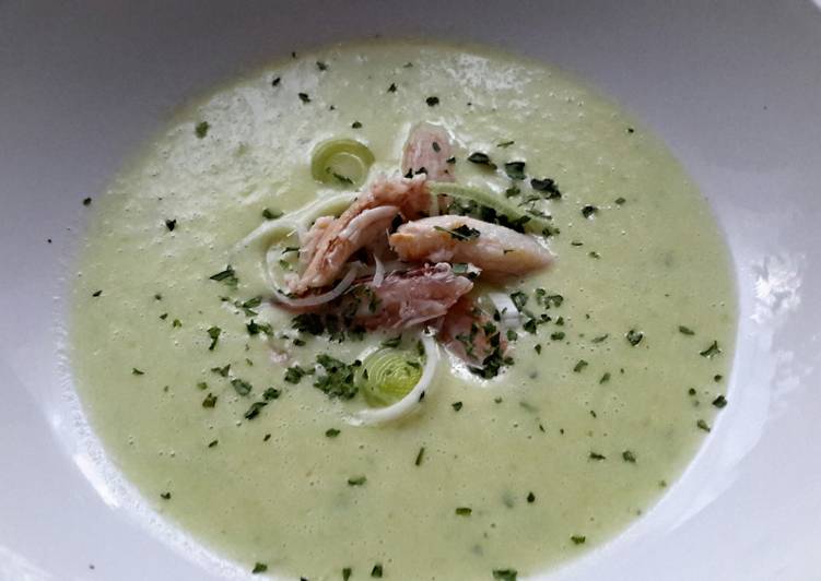 Step-by-Step Guide to Prepare Favorite Sig’s Leek and Crab (or Croutons) Soup