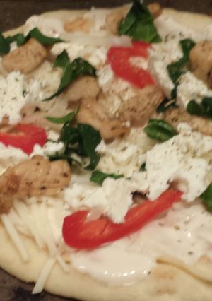 A picture of Easy Flat bread pizza.