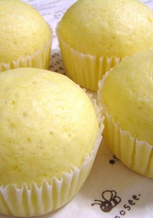 A picture of Easy and Fluffy Steamed Cream Cheese Buns.