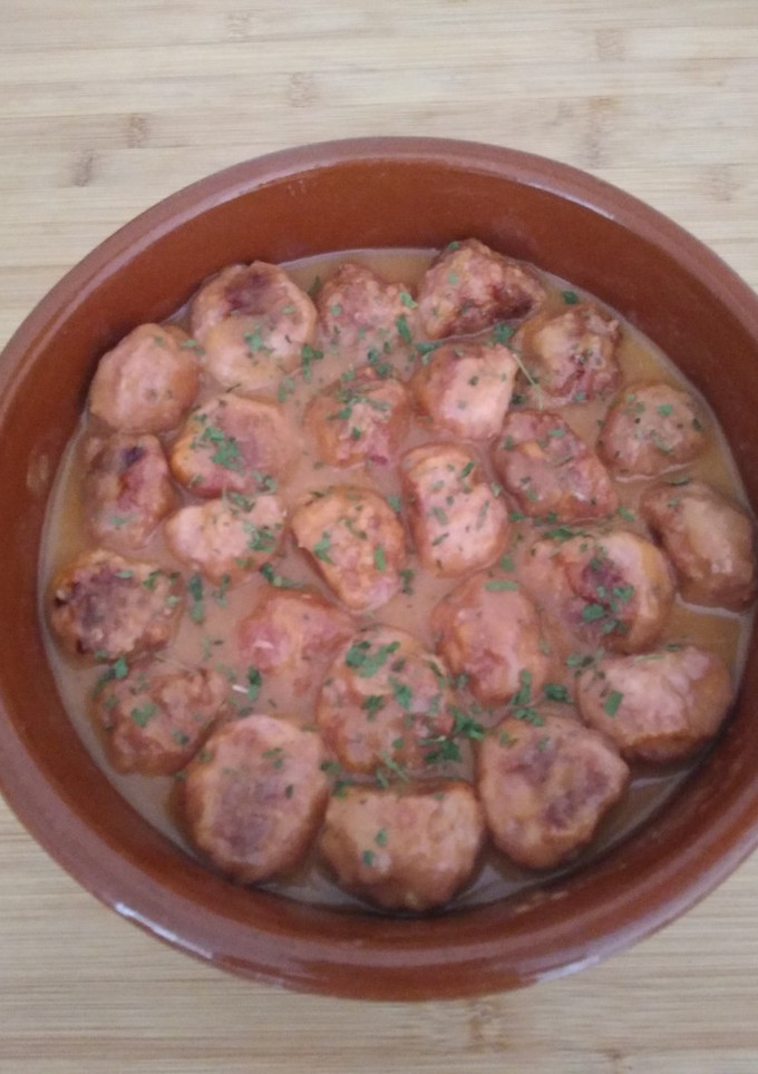 Una foto de Albóndigas en salsa al horno