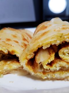 銀魚蔥油蛋餅 的食譜成品照片