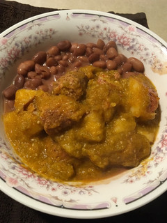 Una foto de Chorizo con papas