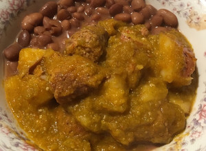Una foto de Chorizo con papas