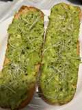 Tostadas con Aguacate