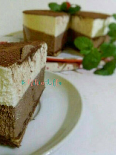Foto resep Triple Chocolate Mousse Cake