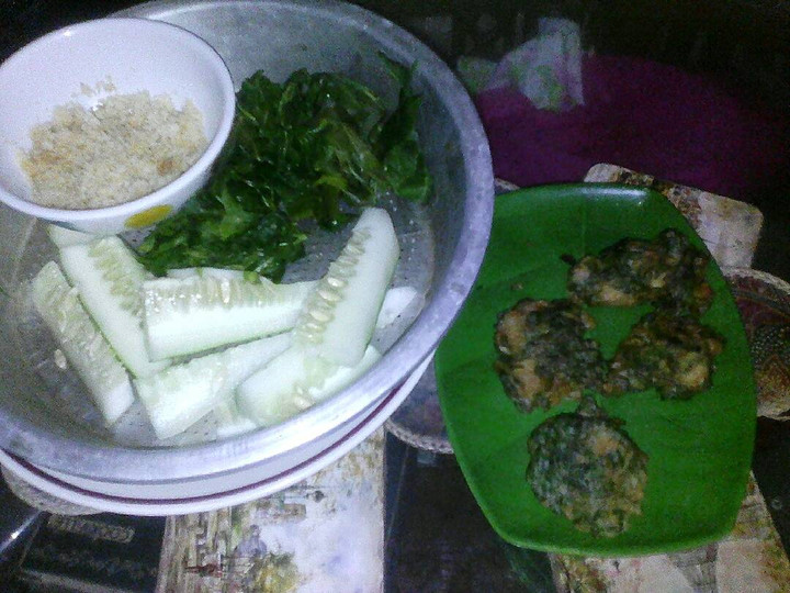 Resep Sayur Gudangan Daun Singkong n Bakwan Tempe Daun Singkong.. By:Erni Hartanti. Amd😍😘 Anti Gagal
