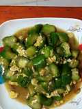 ไข่ผัดบวบ