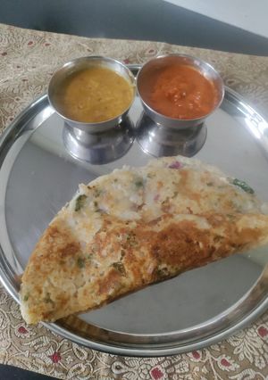 A picture of Rava Dosa with Rice flour.