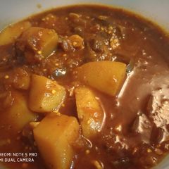 A picture of Aloo Baingan Curry.