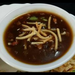 A picture of Hot and sour soup.