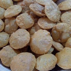A picture of Poori.