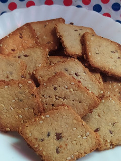 Una foto de Galletas De Harina De Garbanzo y Semillas
