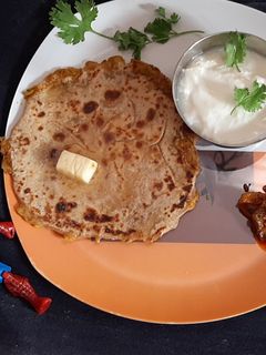 आलू के पराठे (Aloo ke parathe recipe in Hindi) रेसिपी मुख्य फोटो
