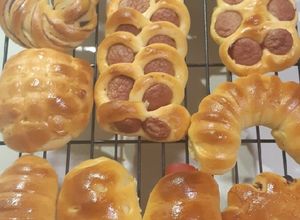 Foto resep Bentuk roti manis - cara simple