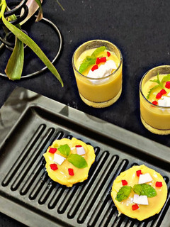 कस्टर्ड कोकोनट पुडिंग (custard coconut pudding recipe in Hindi) रेसिपी मुख्य फोटो