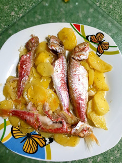 Una foto de Salmonetes al horno