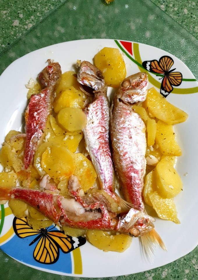 Una foto de Salmonetes al horno
