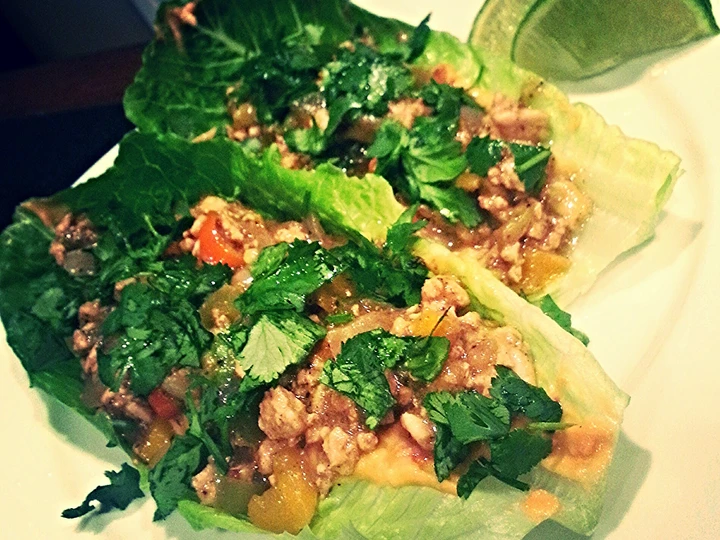 Recipe Bungkus Selada Jeruk Ketumbar dari Trav which So Delicious