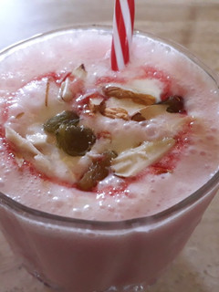 A picture of Pink lassi.