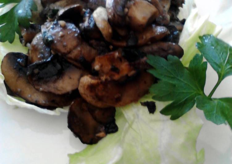 Step-by-Step Guide to Prepare Super Quick Homemade Sautéed Mushrooms W/ Parsley &amp; Garlic