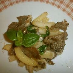 A picture of Beef and Apple Stir-Fry.