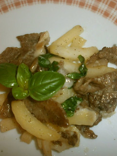 A picture of Beef and Apple Stir-Fry.