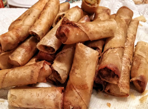 A picture of Filipino Spring Rolls (Lumpiang Shanghai).