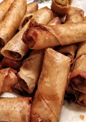 A picture of Filipino Spring Rolls (Lumpiang Shanghai).
