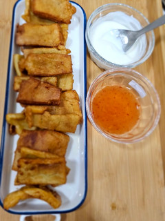 炸太陽蛋餅&泰式甜辣醬 的食譜成品照片
