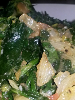 A picture of sig's Saag Aloo (spinach and potatoes).