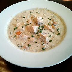 A picture of Salmon Chowder.