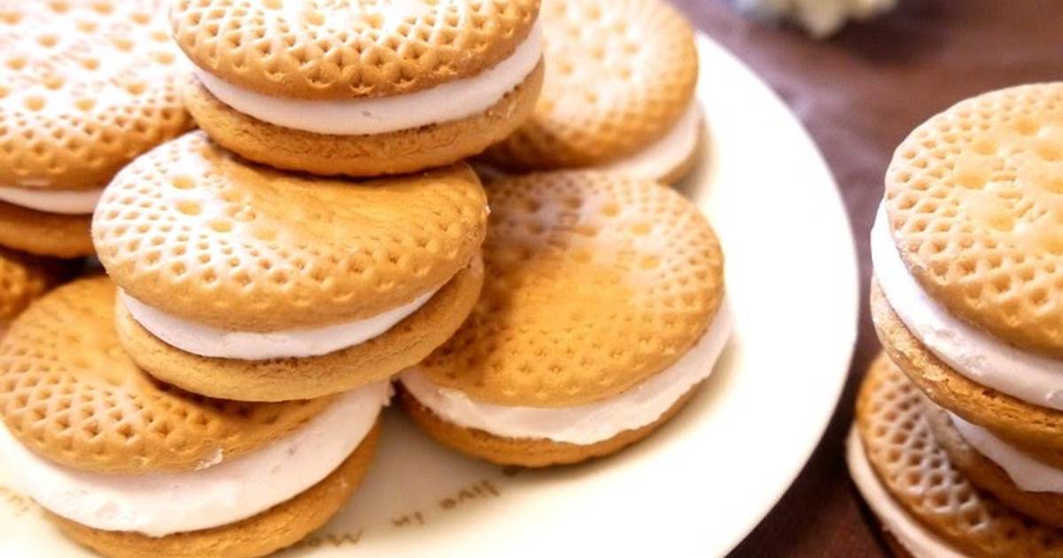 My Mother's Ice Cream Biscuit Sandwich Recipe by cookpad.japan Cookpad