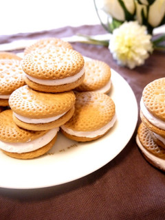 A picture of My Mother's Ice Cream Biscuit Sandwich.