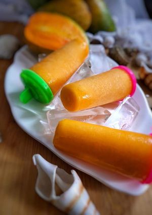 मैंगो कुल्फी (Mango kulfi recipe in Hindi) रेसिपी मुख्य फोटो