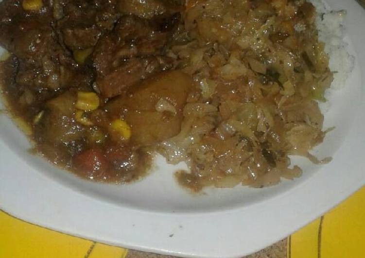 Beef stew with vegetable mix