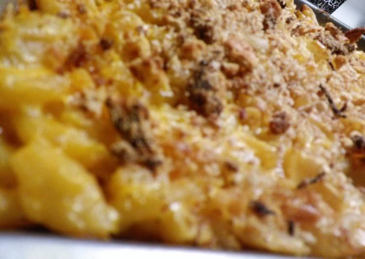 Super Yummy Easy Baked mac