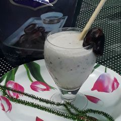 A picture of Fruit and nut smoothie.