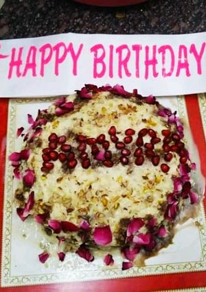 A picture of Rabri Rose flavour cake.