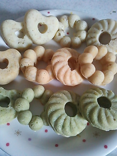 A picture of Oil-free Baked Banana Donuts.
