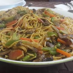 A picture of Chinese Vegetable Noodles.